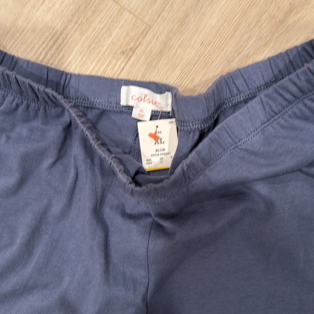 💙Colsie Shorts💙 - Picture 2 of 5